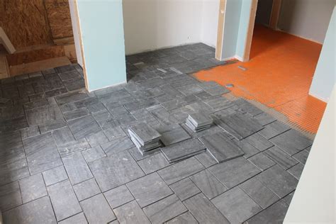 Avente Tile Talk: Installing a slate tile floor