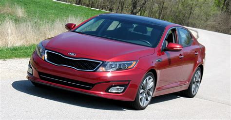 2015 Kia Optima sedan has style & performance