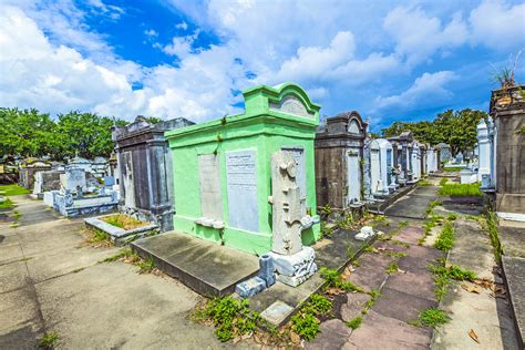 Lafayette Cemetery No 1 | New Orleans, USA Attractions - Lonely Planet