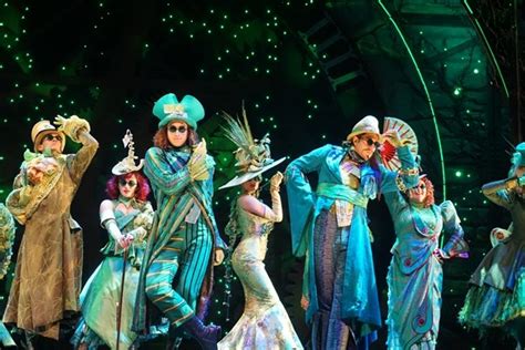 Backstage Pass: A Behind The Scenes Look at WICKED | ClickTheCity Theatre