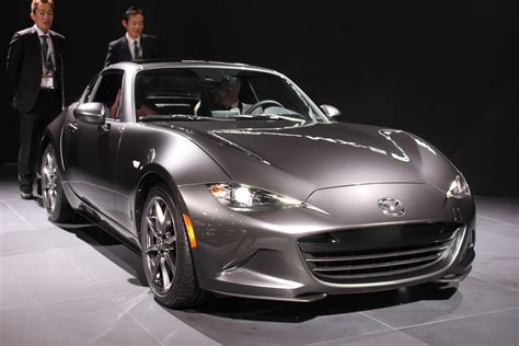 Big, beautiful photos of Mazda's newest open-top sports car | Business Insider India