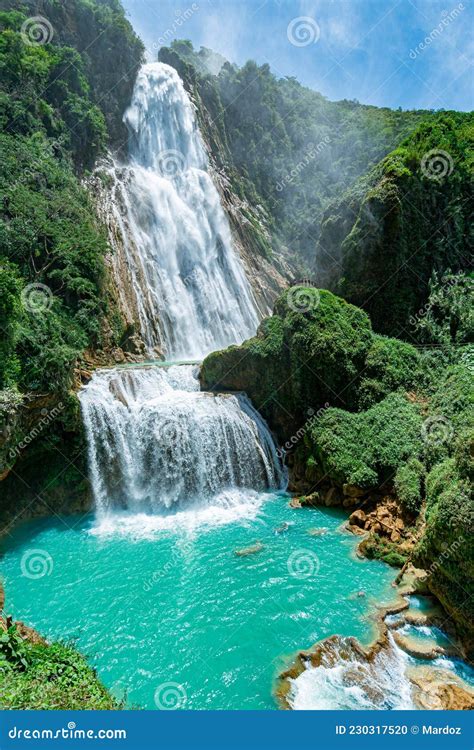 Veil of the Bride Waterfalls in Chiapas, Mexico Stock Photo - Image of ...