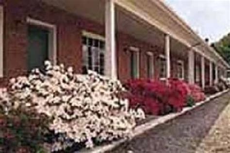 Bassett Motel - UPDATED 2017 Prices & Reviews (Williamsburg, VA) - TripAdvisor