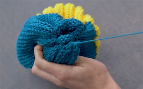 Pom-Pom Knit Hat | DIY for Beginners | KiwiCo