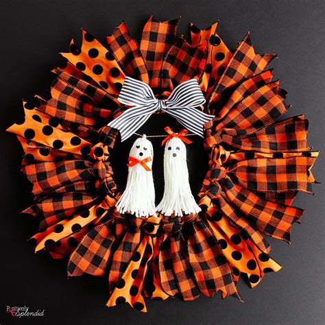 Halloween Ribbon Wreath - Easy DIY Halloween wreath tutorial! | Diy halloween wreath, Halloween ...