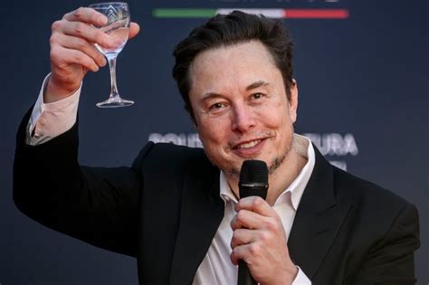 Elon Musk Was 2023's Biggest Troll. He's Still $100B Richer. - Business Insider