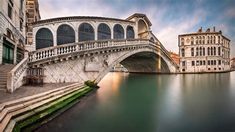 Rialto Bridge, Venice, Italy | Anshar Images