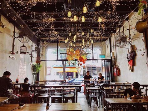 8 Late-Night Cafes In Singapore That Open Past 10PM | Eatbook.sg