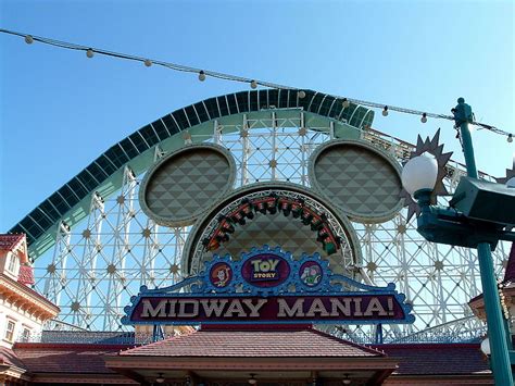 Travel Neverland: Toy Story Midway Mania!