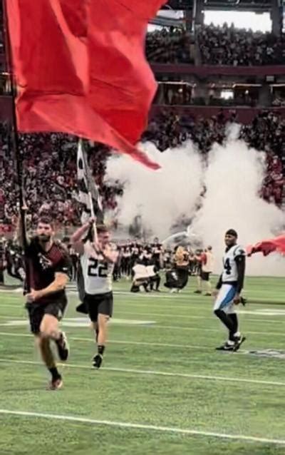 Ridgeland student carried ‘Rise Up’ flag before Atlanta Falcons game ...