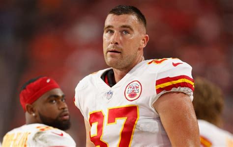 Travis Kelce Without A Mustache: A Closer Look At The NFL Star's ...