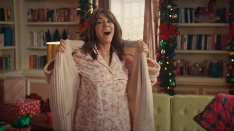 SNL's Christmas Morning Skit Is So Relatable to Moms: Watch | PEOPLE.com