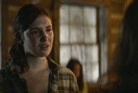 Sophie Nelisse’s ‘Yellowjackets’ Performance in Season 1 Finale – TVLine