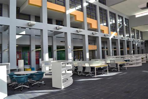 BCI Modern Library Furniture at Miami Dade College Again! - BCI Libraries