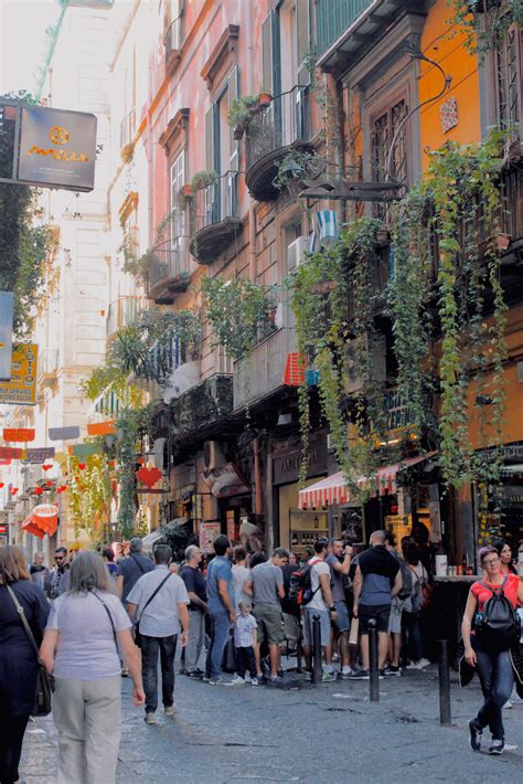 Beautiful, chaotic Napoli: a guide to its historic centre — Ling and Jace