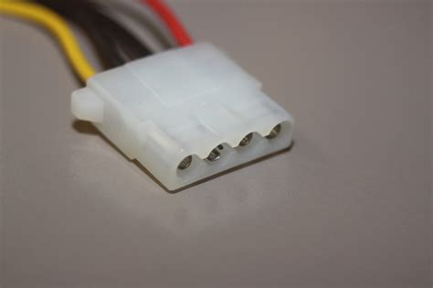 Common Computer Power Supply Connectors - Rectangular Connectors - Electronic Component and ...