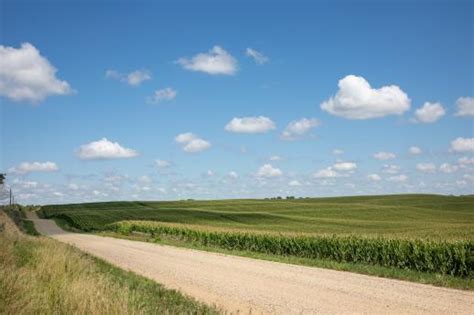 Iowa Farmland Values Rose Higher in 2023, but at Slower Pace ...