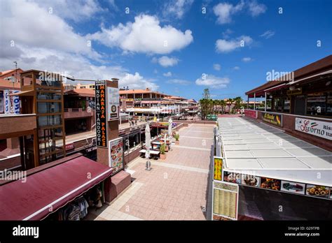 View across part of the Yumbo Centre in Playa del Ingles, Gran Canaria Stock Photo - Alamy