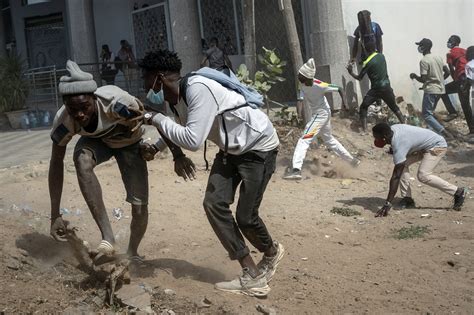 EXPLAINER: Why Senegal protesters are clashing with police | AP News