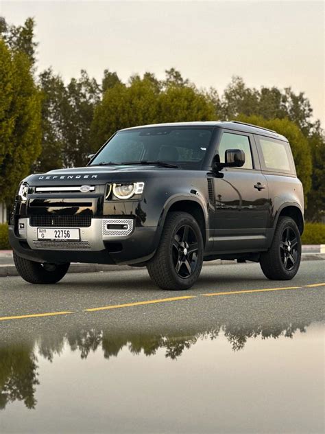 LAND ROVER Defender 2023 - Big Boss Luxury Car Rental