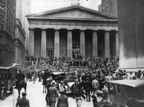 New York Panics! Eerie Photos Of The Stock Market Crash Of 1929 ...