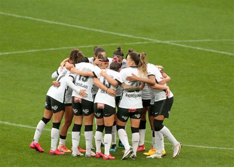 Corinthians Feminino : Tudo Igual No Derby Palmeiras X Corinthians Futebol Feminino Melhores ...