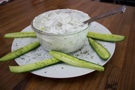 Mint & Cucumber Yogurt Dip - Gluten Free Method