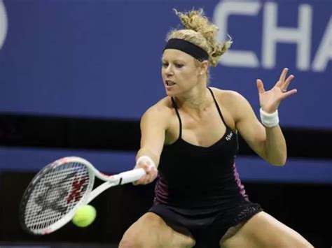 Laura Siegemund Out of French Open After Fall in Nuremburg