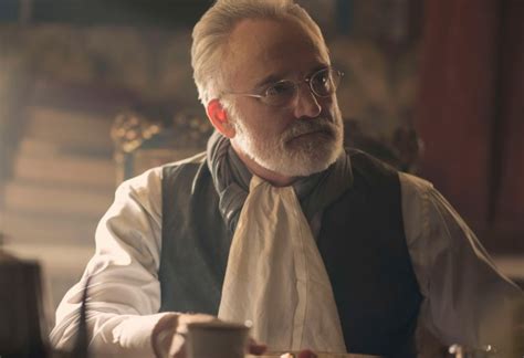 ‘The Handmaid’s Tale’: Bradley Whitford Calls Elisabeth Moss the ‘Most Interesting Person’ He’s ...