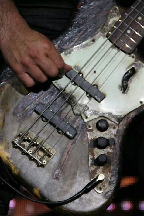 Robert Trujillo's bass | Bass guitar, Robert trujillo, Bass