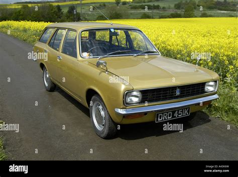 Hillman Avenger Estate car Stock Photo - Alamy