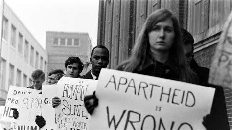 4 Lessons on Organizing From the Anti-Apartheid Movement | Teen Vogue