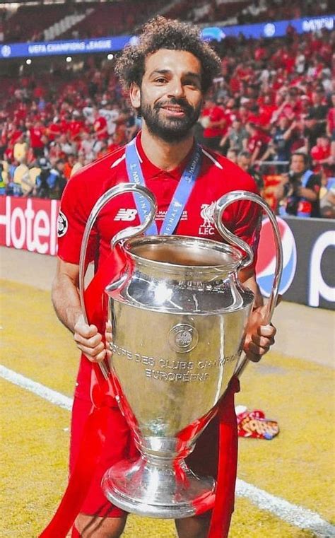 Mo Salah Champions League Trophy - 564x906 Wallpaper - teahub.io