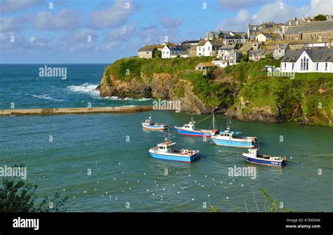 Port Isaac Harbour -a small and picturesque fishing village on the ...