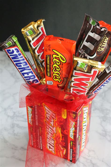 Celebrate With These 20 DIY Candy Bouquets!