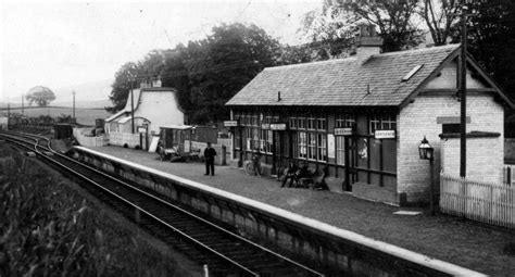 Tour Scotland: Old Travel Blog Photograph Railway Station Lindores Newburgh Fife Scotland