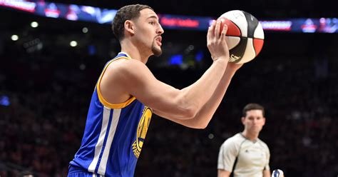 Klay Thompson wins three-point contest, beating Steph Curry