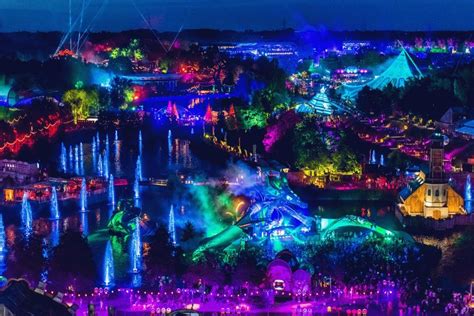 Is Tomorrowland World’s Best Music Festival?