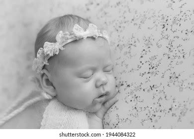 Newborn Baby Girl First Photo Session Stock Photo 1944084322 | Shutterstock