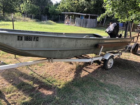 Lowe big Jon boat for Sale in Granbury, TX - OfferUp