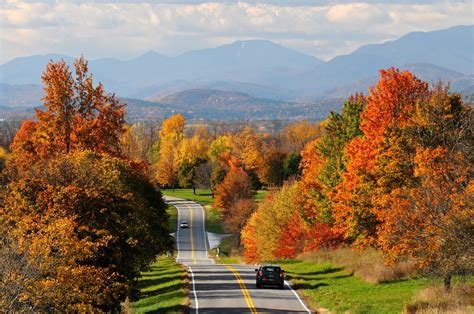 The 8 BEST Small Towns to Visit in Vermont This Fall | Jetsetter ...