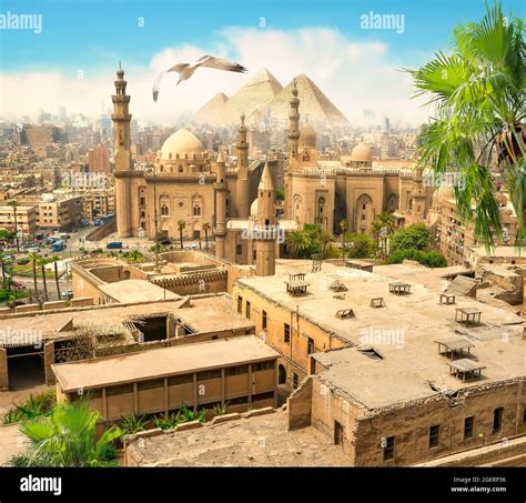 View of the Mosque Sultan Hassan in Cairo Stock Photo - Alamy