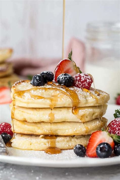 The BEST Pancake Recipe (VIDEO) - Valentina's Corner