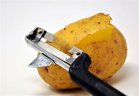 HD wallpaper: potato, potato peeler, potato skins, peel potatoes, vegetables | Wallpaper Flare