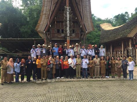 Rombongan Pemkab Kutai Timur Kunjungi Wisata Toraja Utara | SEMANGAT KARYA