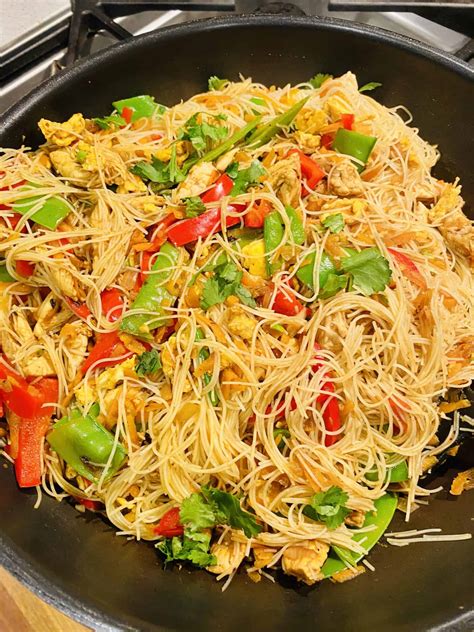 Singapore Noodles Quick, Easy and Delicious recipe