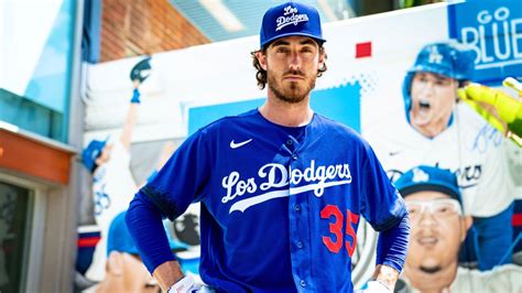 Los Angeles Dodgers unveil 'Los Dodgers' City Connect uniforms - ABC7 Los Angeles