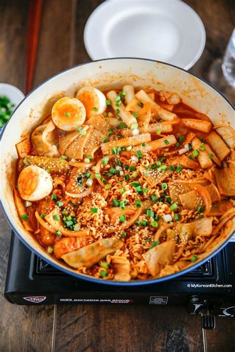 Rabokki – Ramen + Tteokbokki | Recipe | Best korean food, Recipes ...