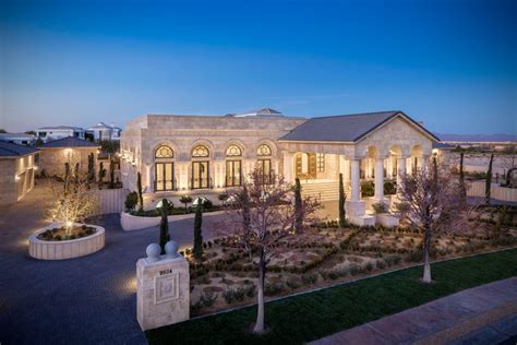 A look at Floyd Mayweather’s newly built $10 million Las Vegas mansion