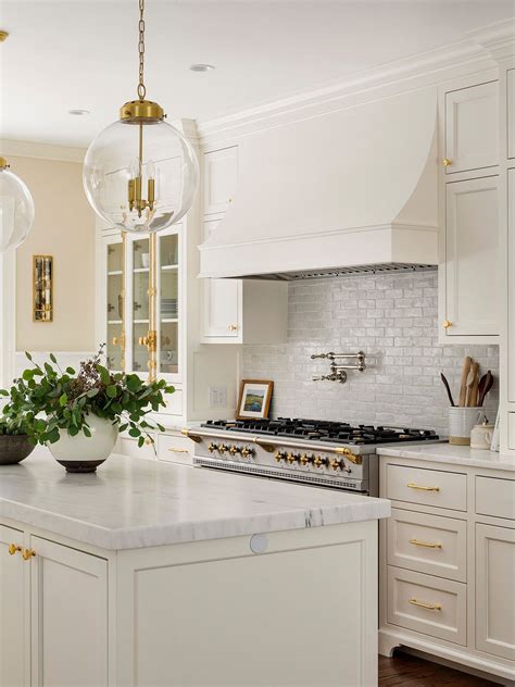 35 Beautiful White Kitchen Cabinets With Brass Hardware Nikki S Plate